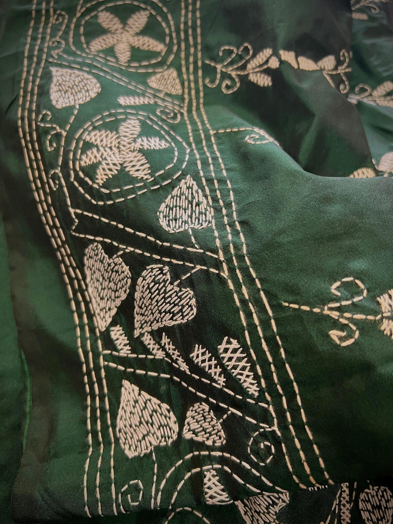 Bottle Green Bangalori Silk Saree with Hand Kantha Stitch | Handwoven Kantha Stitch Sarees | Kantha Saress | Silk Sarees | Bengal Sarees - Kaash