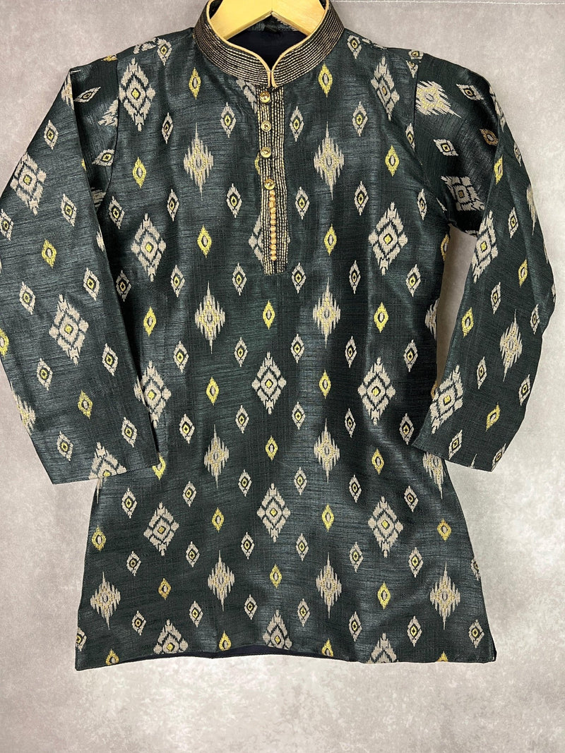 Charcoal Grey Boys with Ikkat Prints 2-piece kurta pajama set for boys with ikkat prints with lace neckline — Kaash Collection