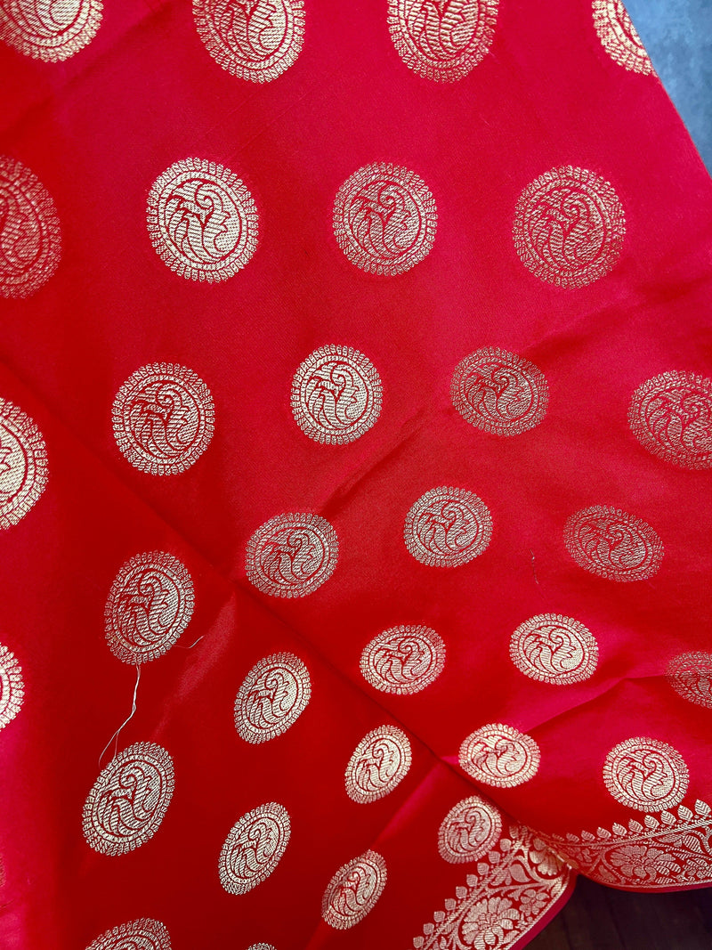 Bright Red Banarasi Silk Chakra Designer Dupatta with red color tassels on the ends | Light Weight Dupatta | Benarasi Dupatta - Kaash