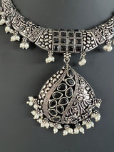 Oxidized Jewelry – Necklace with earrings - Kaash
